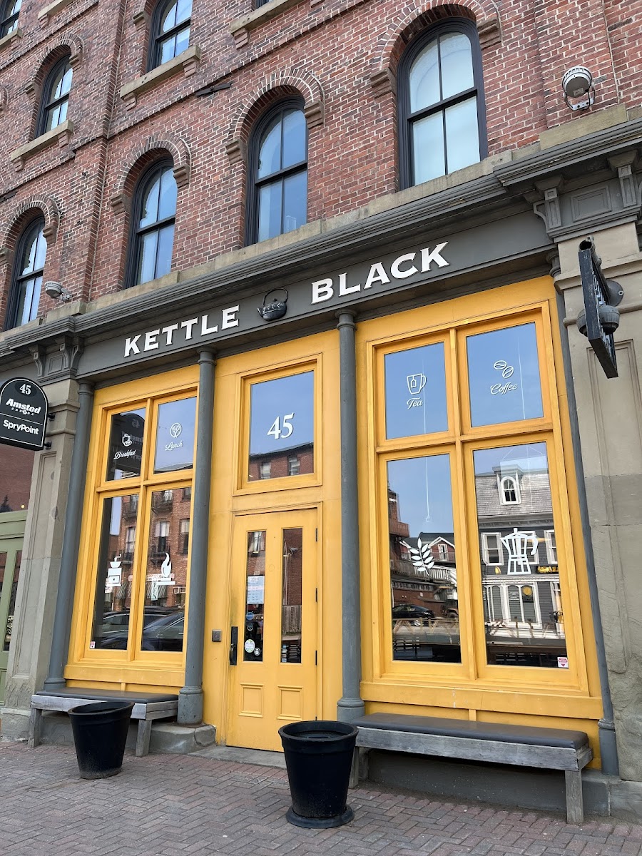 The Kettle Black